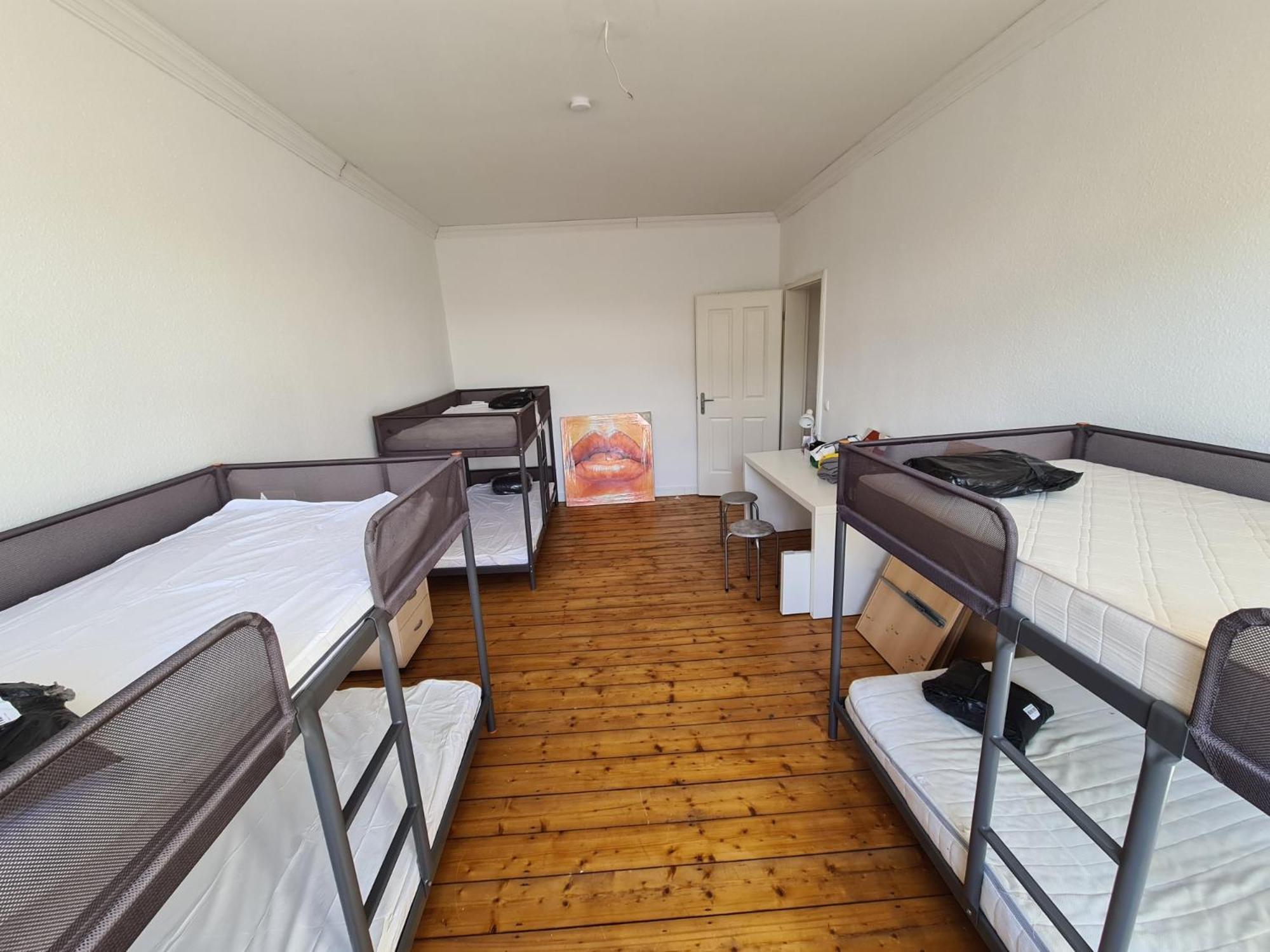 Kleines Zimmer Fuer Bis Zu 6 Personen Essen Extérieur photo